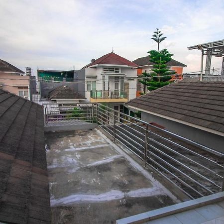 Villa El Nino 5 Bedroom Dengan Rooftop Mountain View Batu (East Java) Exterior foto