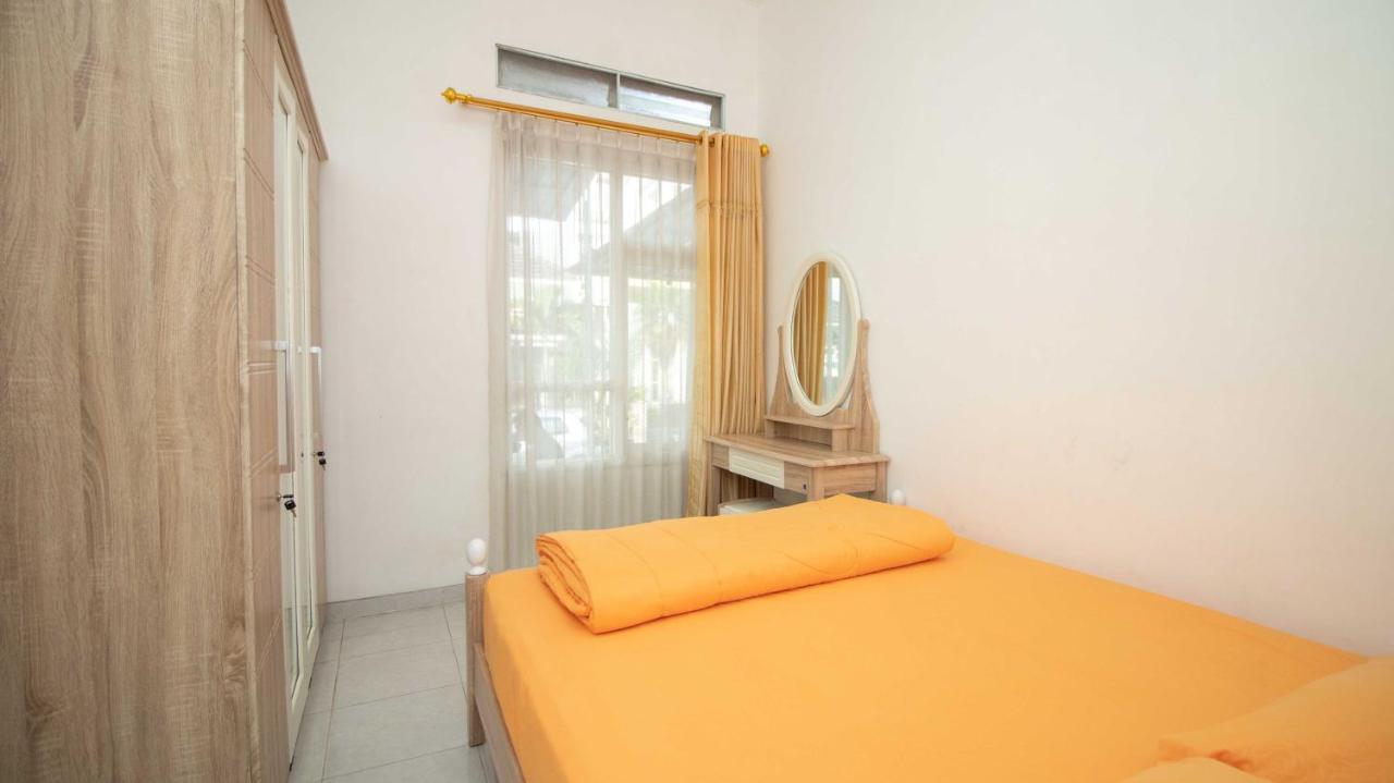 Villa El Nino 5 Bedroom Dengan Rooftop Mountain View Batu (East Java) Exterior foto